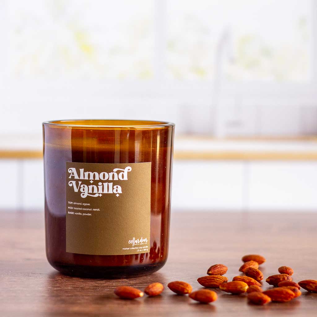 Almond Vanilla - 13 oz Wooden Wick Soy Candle