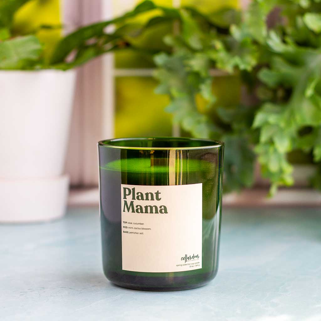 Plant Mama - 13 oz Wooden Wick Soy Candle